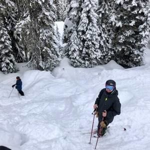 Meet your Posher, Max